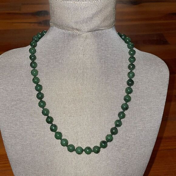 Vintage Jade Necklace ROC Republic of China 18 Inches Knotted - Picture 1 of 12